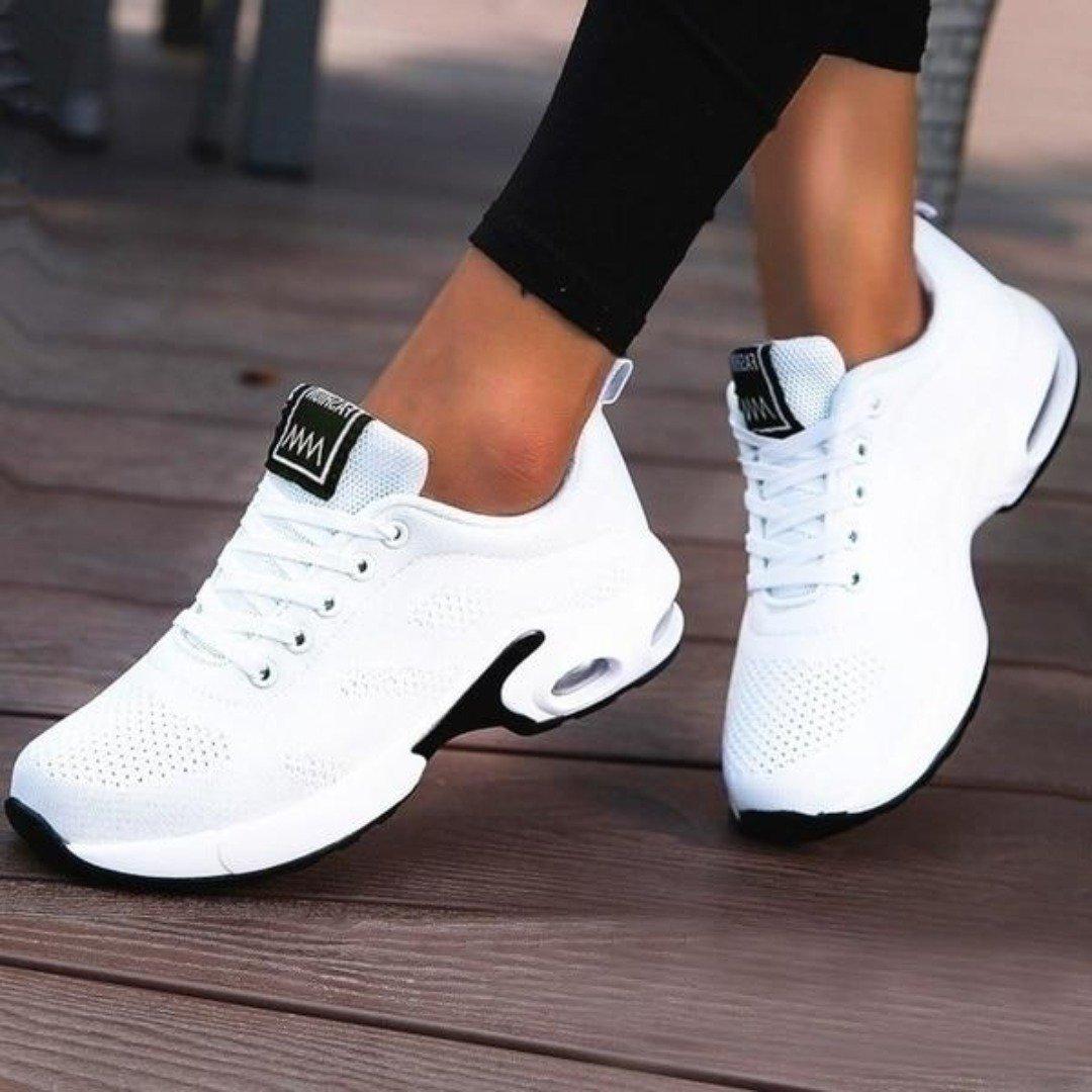 Wandelsneakers voor Dames met Instapontwerp Gewatteerde Zool en Ademend Mesh