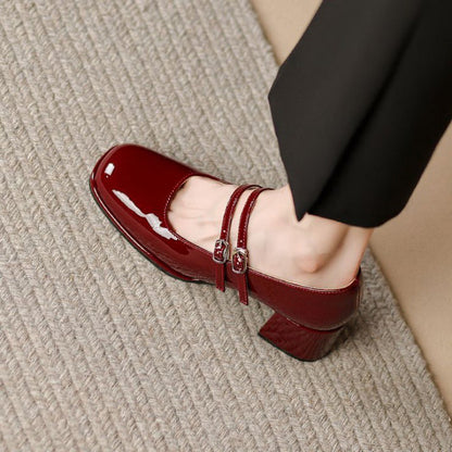 Dames Hoge Hakken Gespsluiting Dikke Hak Laag Uitsnede Ontwerp